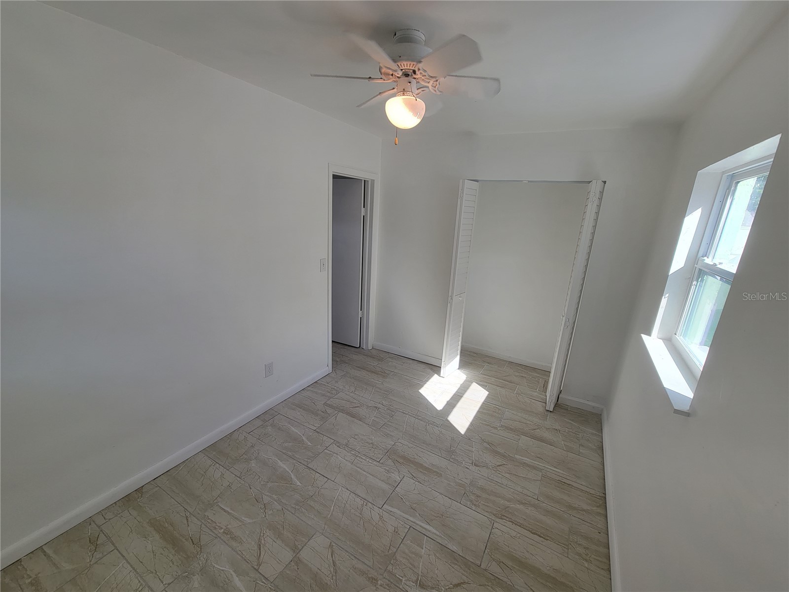 1225 1/2 Bermuda Street Clearwater FL 33755 TB8486260 image5