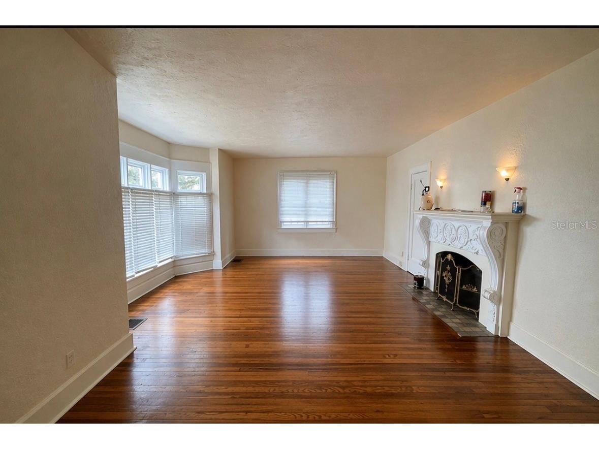 1225 1225 1/2 11th Street N Saint Petersburg FL 33705 TB8502551 image4