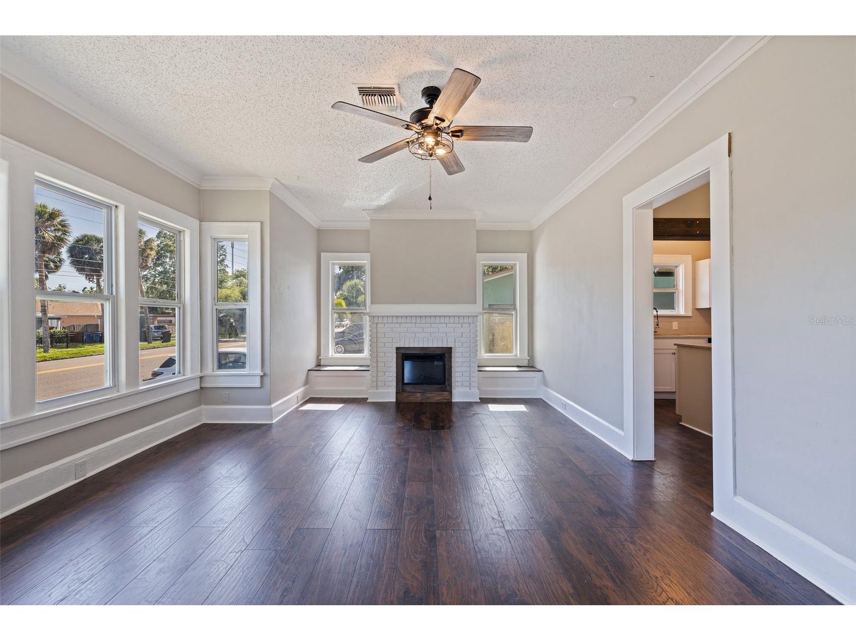1225 22nd Avenue S Saint Petersburg FL 33705 TB8396997 image4