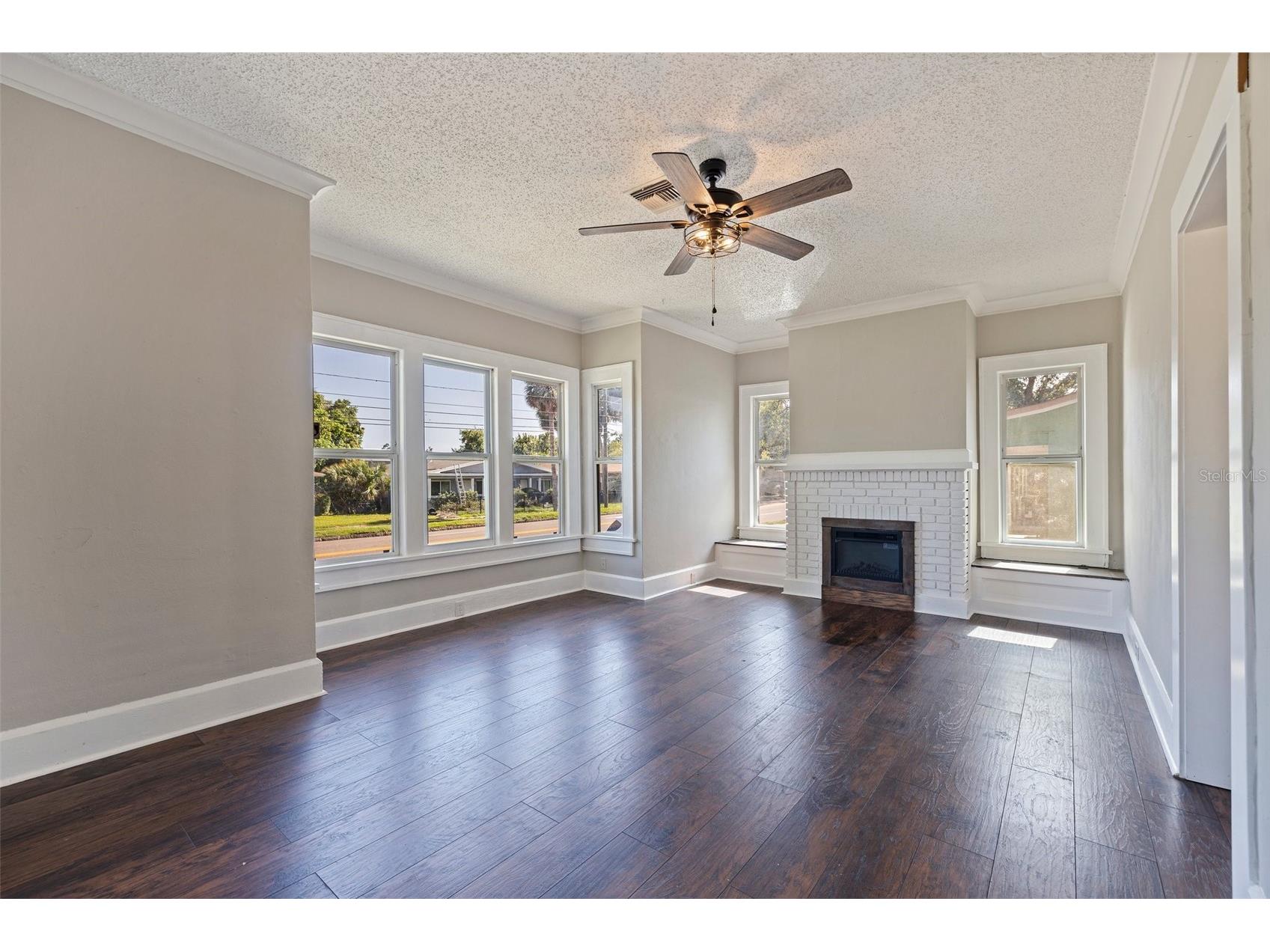 1225 22nd Avenue S Saint Petersburg FL 33705 TB8396997 image5