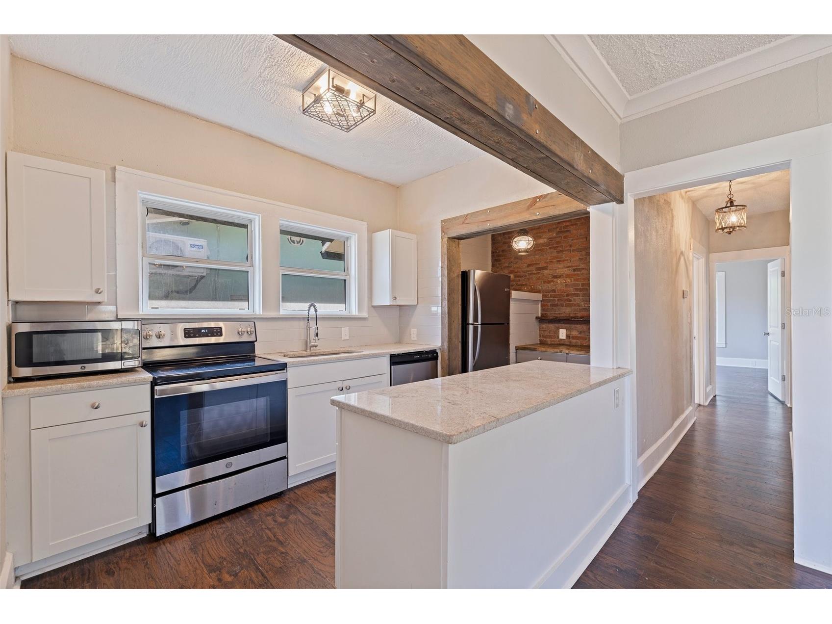 1225 22nd Avenue S Saint Petersburg FL 33705 TB8396997 image9