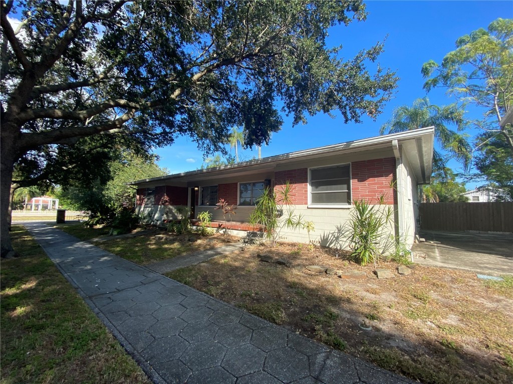 1225 3rd Street N Saint Petersburg FL 33701 U8212289 image1