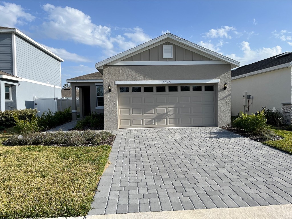 1225 Atlantic Avenue Fruitland Park FL 34731 O6137958 image1