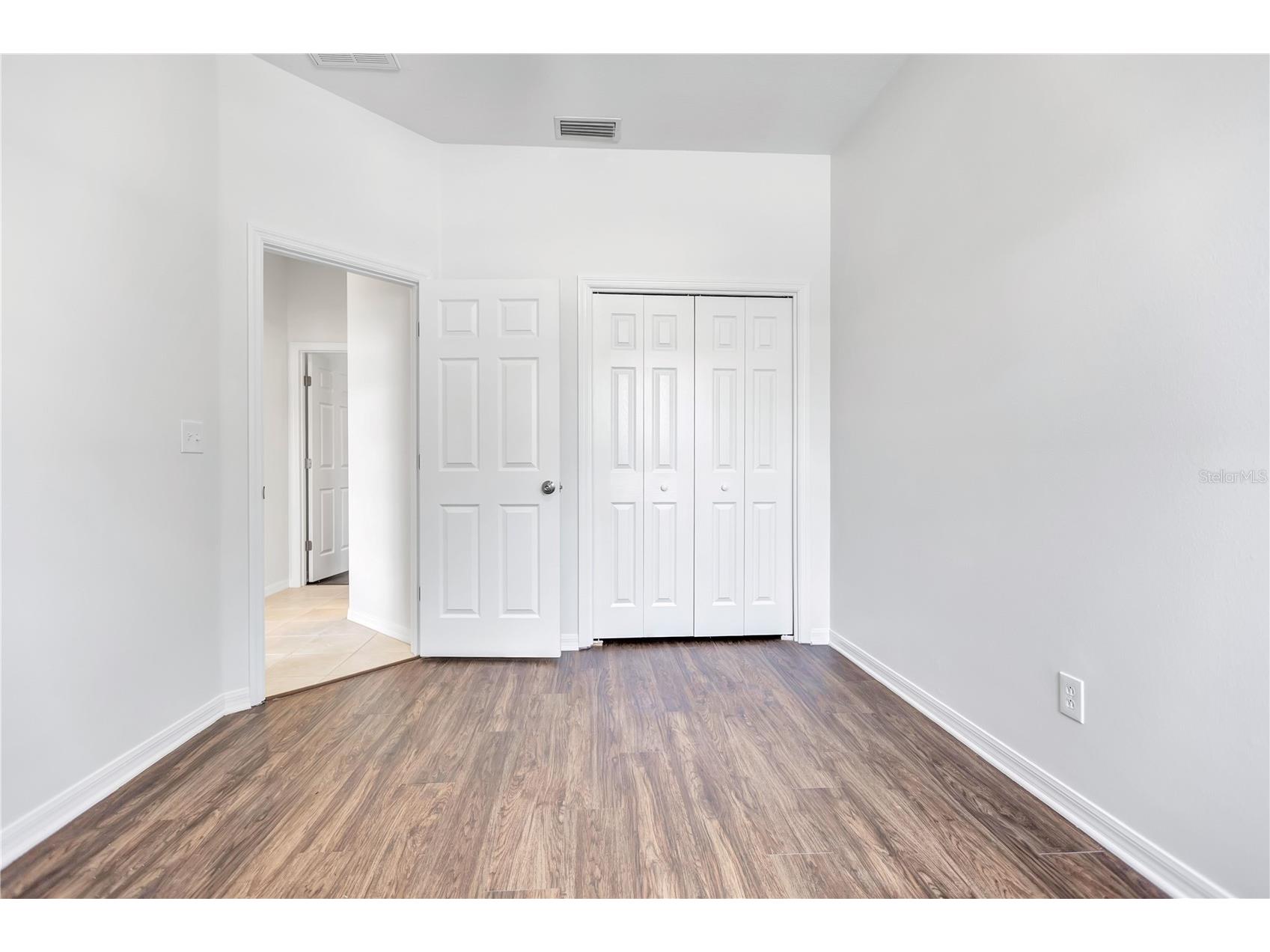 1225 Barclay Wood Drive Ruskin FL 33570 O6425091 image17