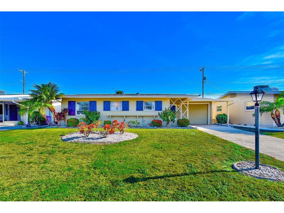 1225 Chevy Chase Drive Sun City Center FL 33573 T3488696 image1