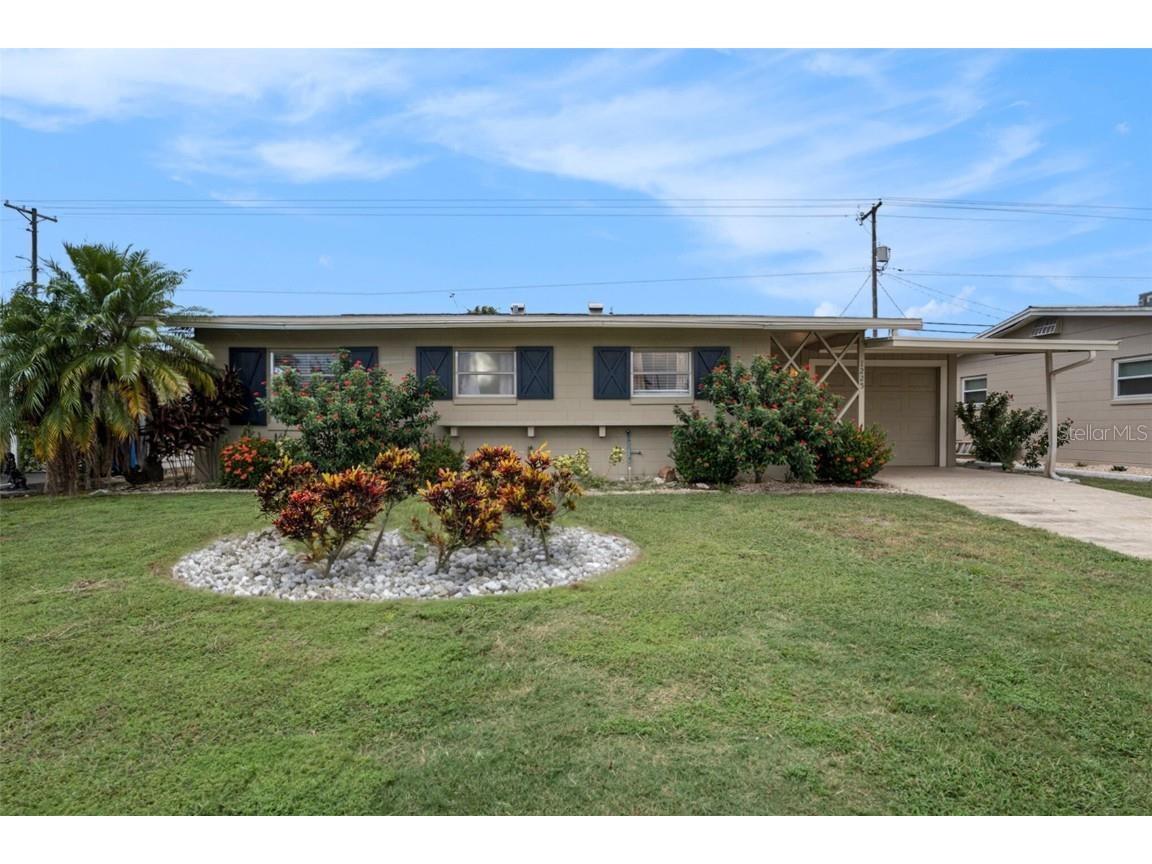 1225 Chevy Chase Drive Sun City Center FL 33573 TB8302474 image1