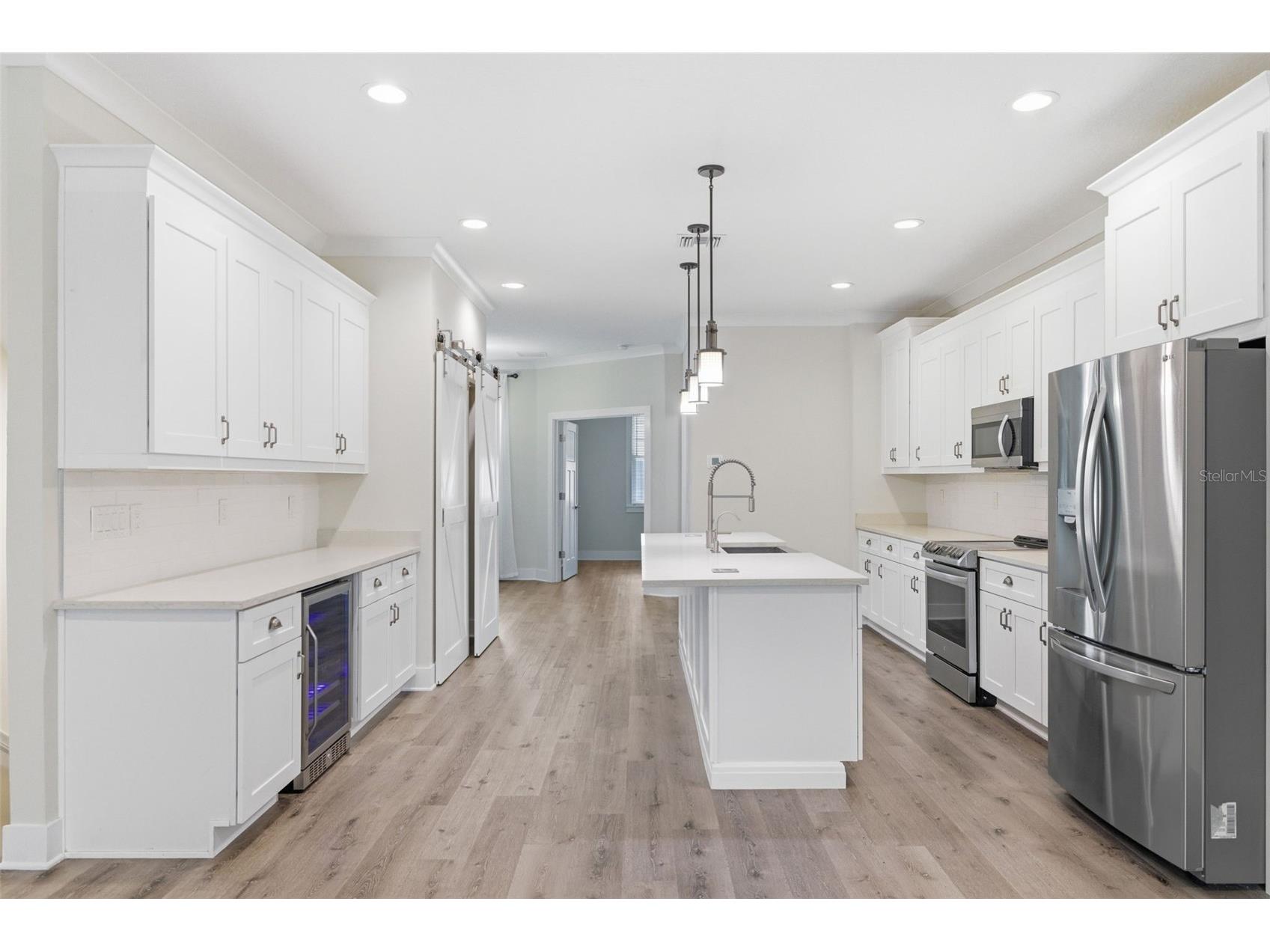 1225 Savona Drive NE Saint Petersburg FL 33702 TB8492787 image17