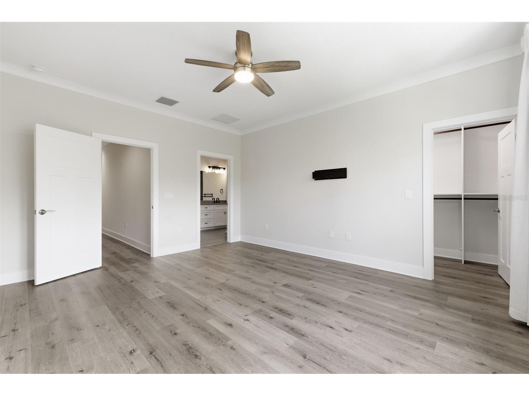 1225 Savona Drive NE Saint Petersburg FL 33702 TB8492787 image28