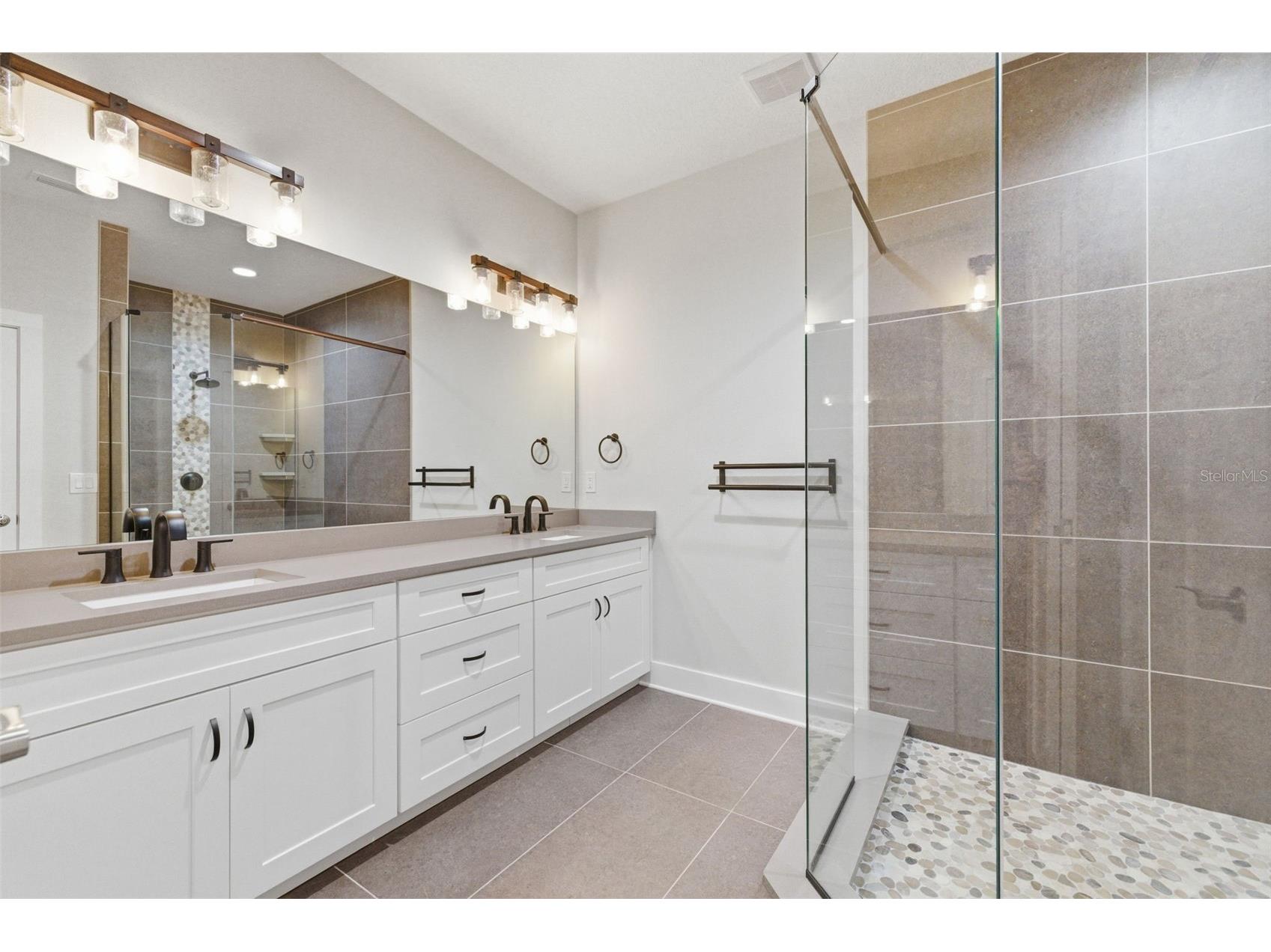 1225 Savona Drive NE Saint Petersburg FL 33702 TB8492787 image29
