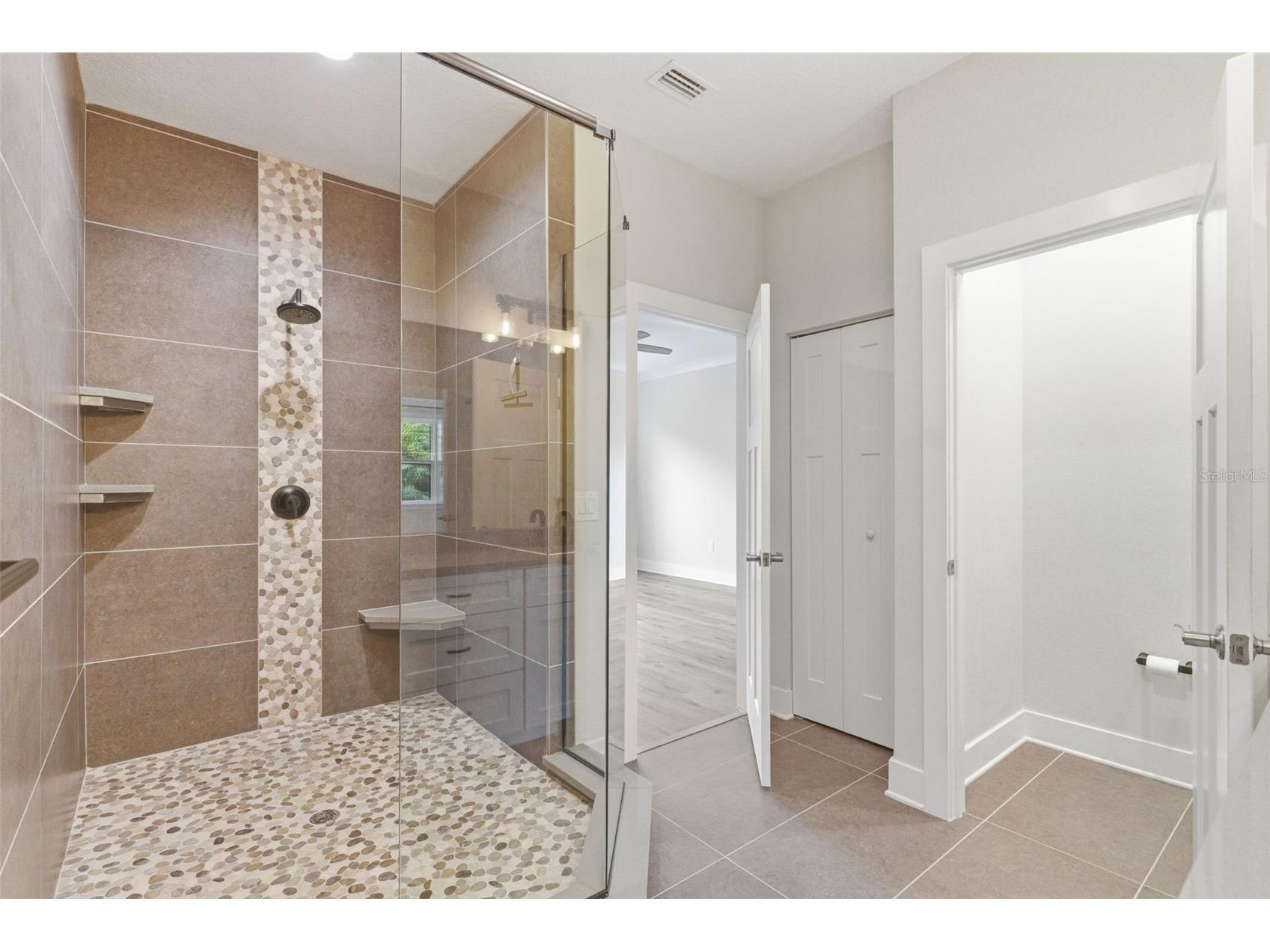 1225 Savona Drive NE Saint Petersburg FL 33702 TB8492787 image30