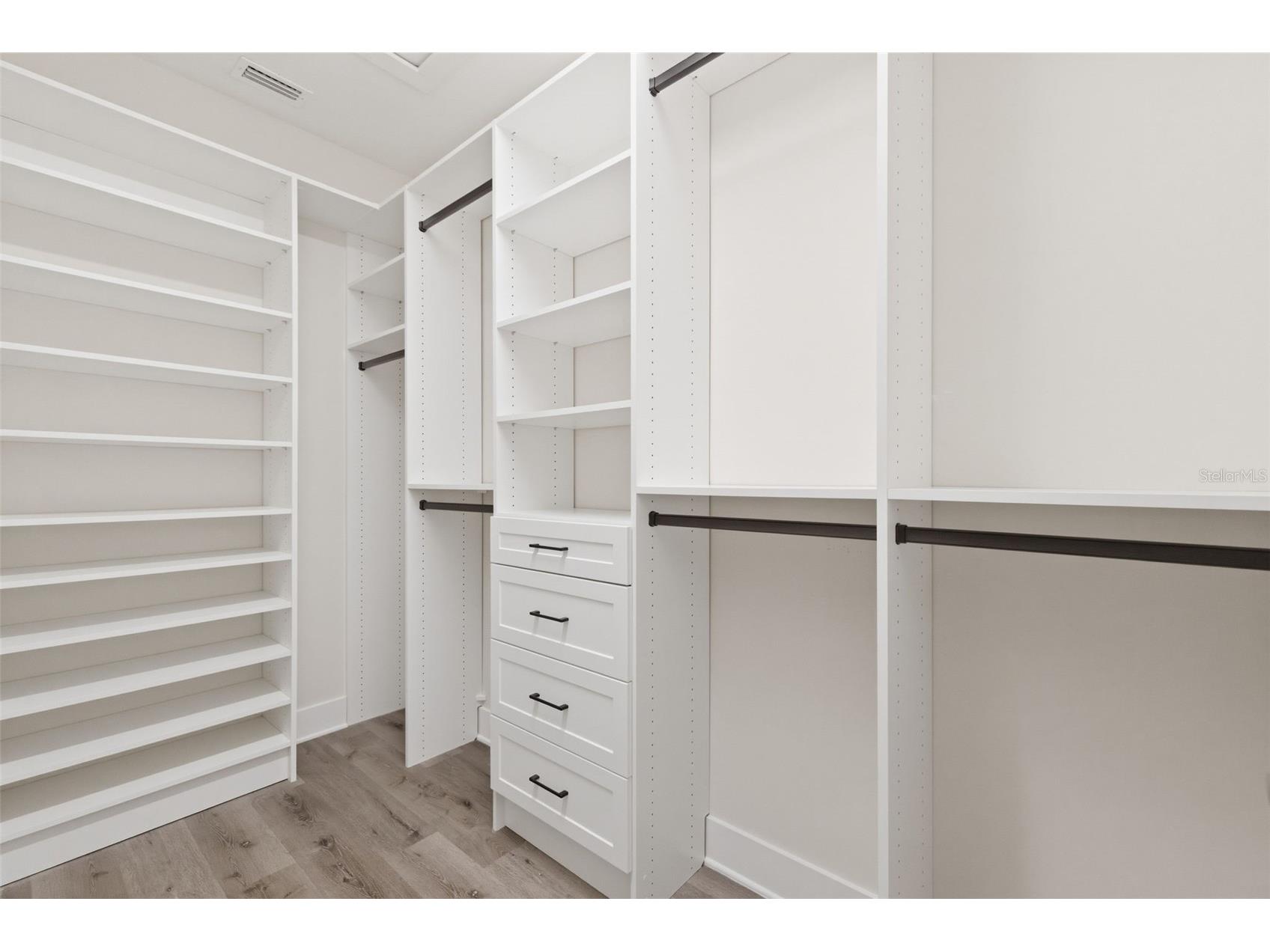1225 Savona Drive NE Saint Petersburg FL 33702 TB8492787 image31