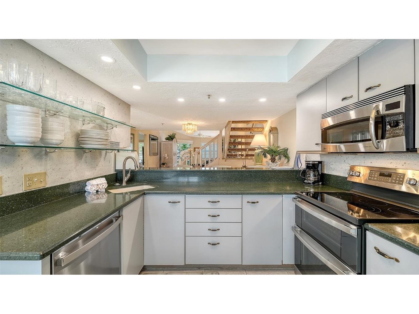 1225 Siesta Bayside Drive #1225B Sarasota FL 34242 - INTERCOASTAL / GULF OF MEXICO A4674282 image15