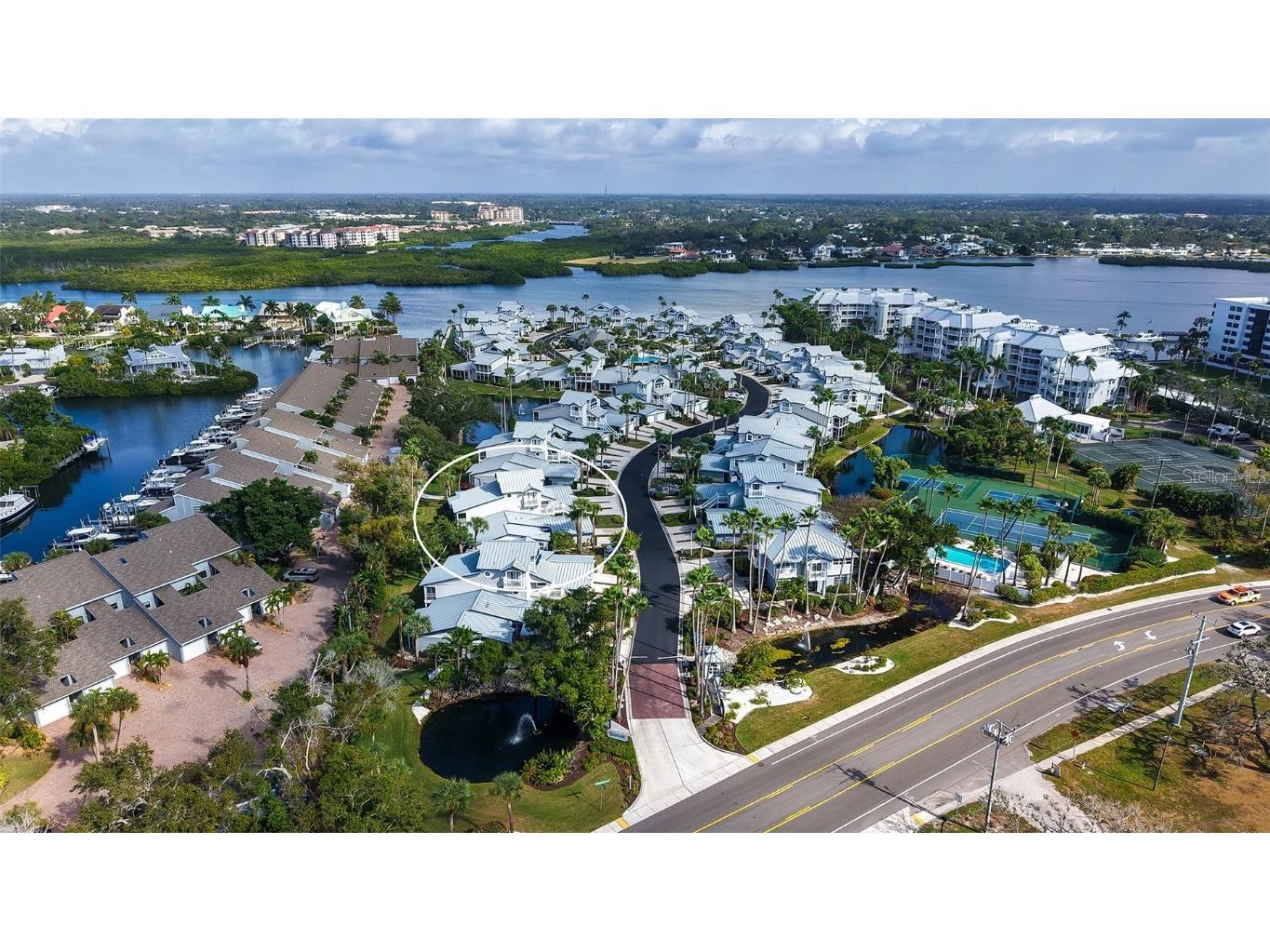 1225 Siesta Bayside Drive #1225B Sarasota FL 34242 - INTERCOASTAL / GULF OF MEXICO A4674282 image2