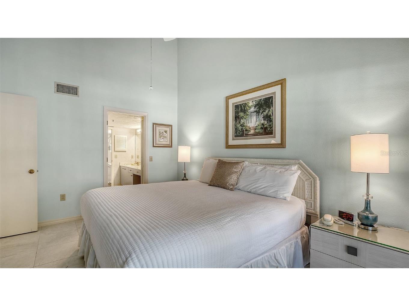 1225 Siesta Bayside Drive #1225B Sarasota FL 34242 - INTERCOASTAL / GULF OF MEXICO A4674282 image28