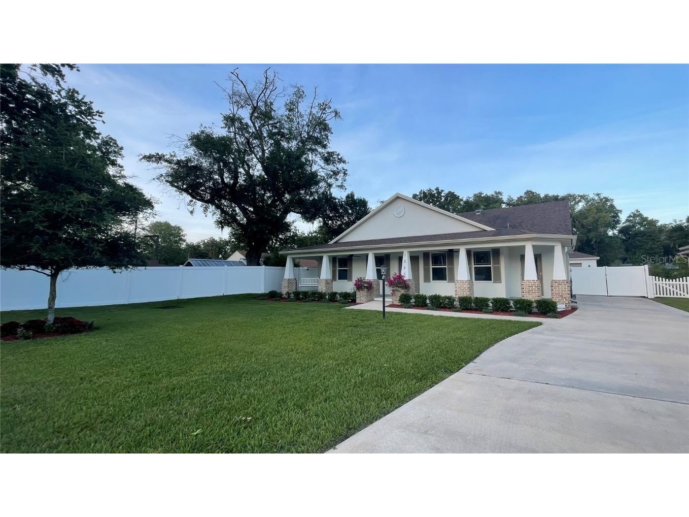 1225 Wild Daisy Drive Plant City FL 33563 T3453976 image1