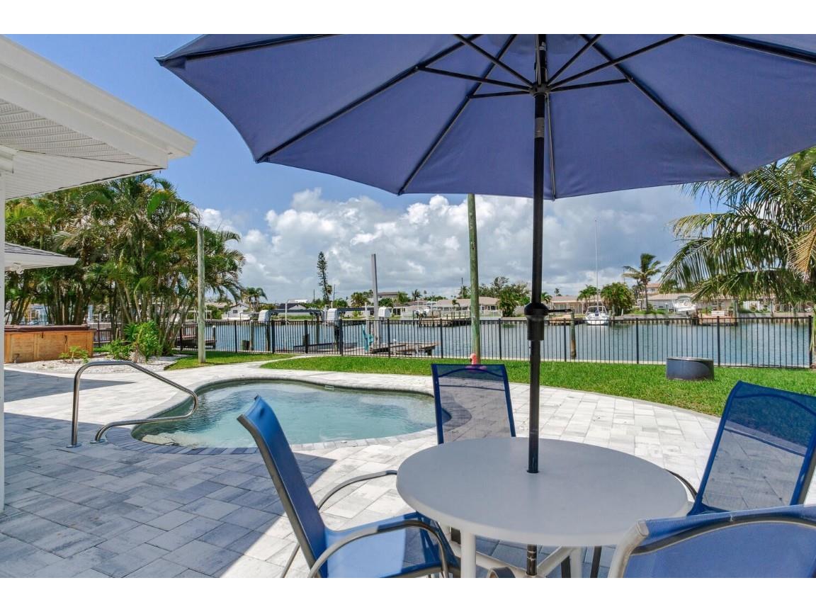 12250 7th Street E Treasure Island FL 33706 TB8408206 image1