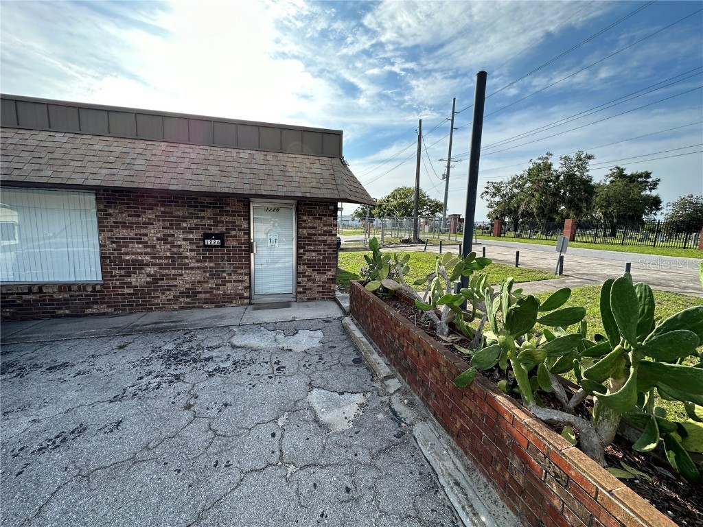 1226 6th Street SW Winter Haven FL 33880 P4929151 image1