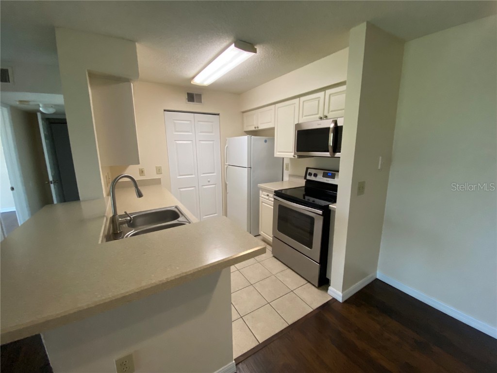 1226 Bermuda Lakes Lane #207 Kissimmee FL 34741 S5105474 image1