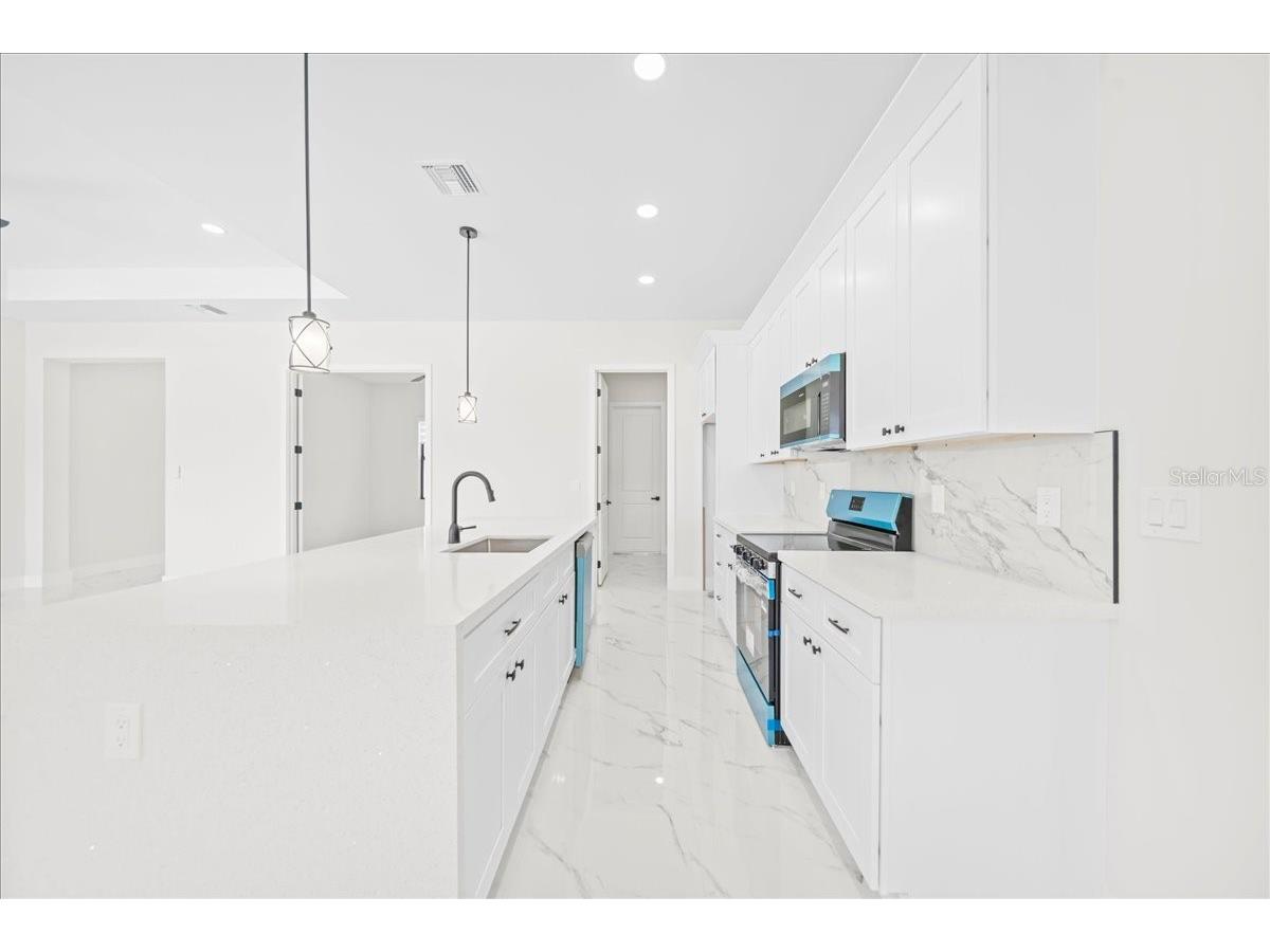 1226 NE 5th Place Cape Coral FL 33909 A4695189 image20