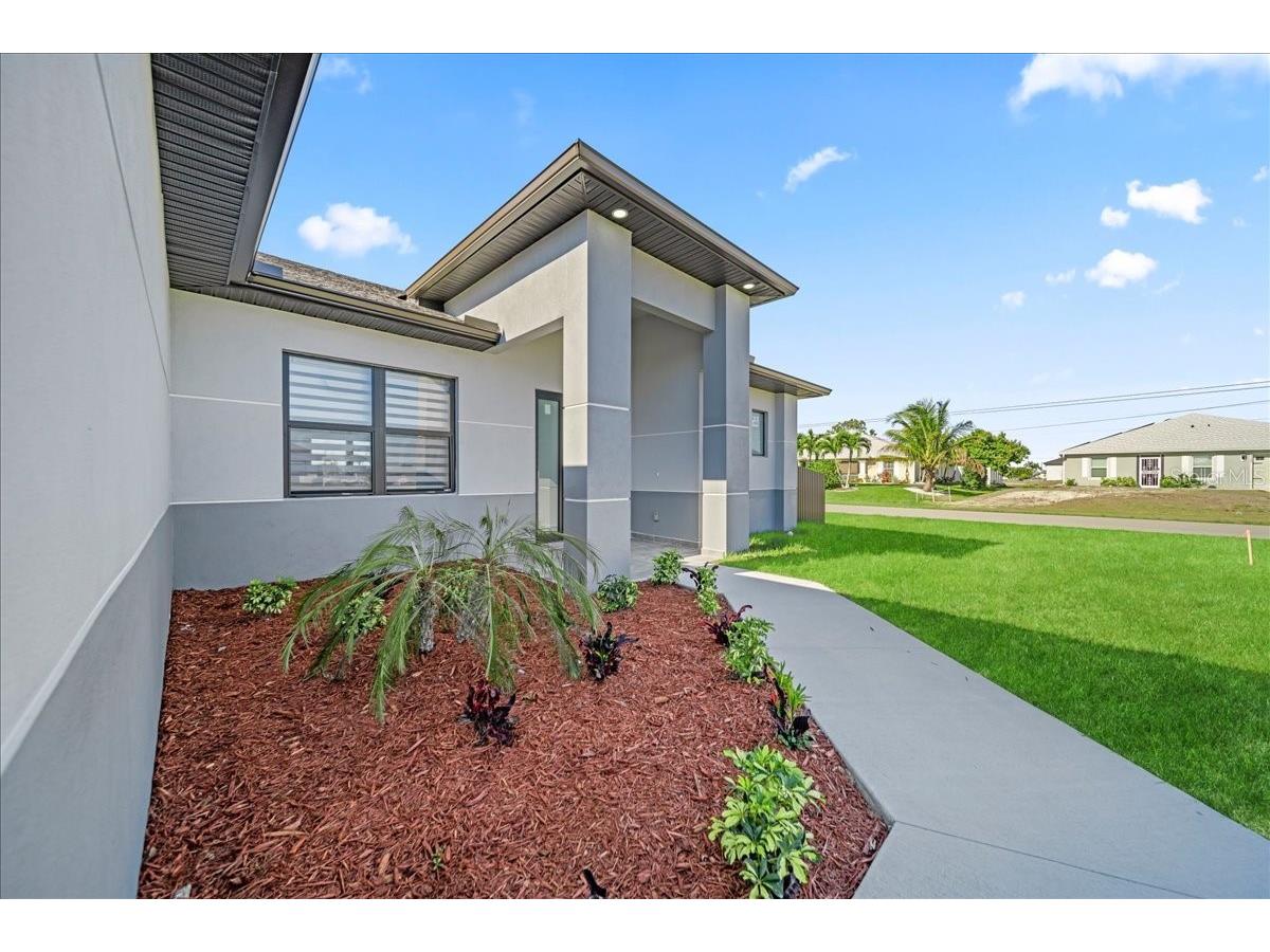 1226 NE 5th Place Cape Coral FL 33909 A4695189 image3