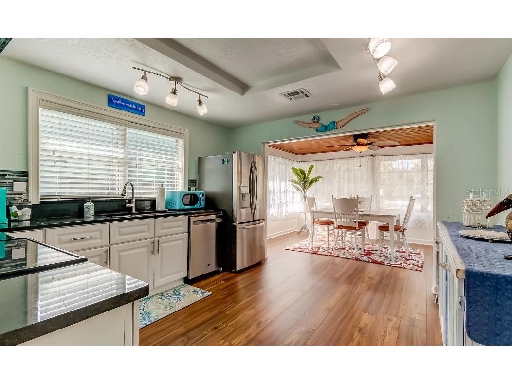 1226 Sedeeva Circle S Clearwater FL 33755 TB8516547 image7