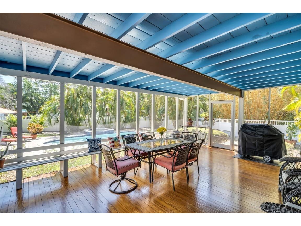 1226 Serpentine Drive S Saint Petersburg FL 33705 TB8441721 image22