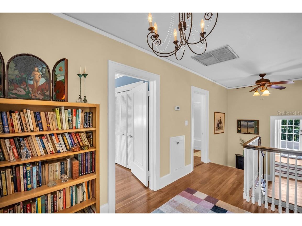 1226 Serpentine Drive S Saint Petersburg FL 33705 TB8441721 image25