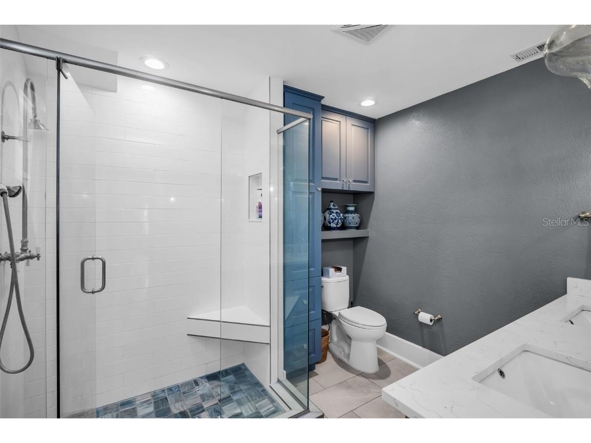 1226 Serpentine Drive S Saint Petersburg FL 33705 TB8441721 image30