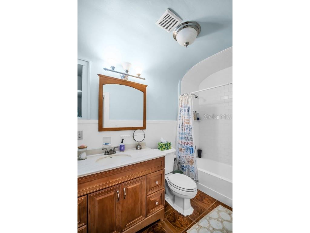 1226 Serpentine Drive S Saint Petersburg FL 33705 TB8441721 image36