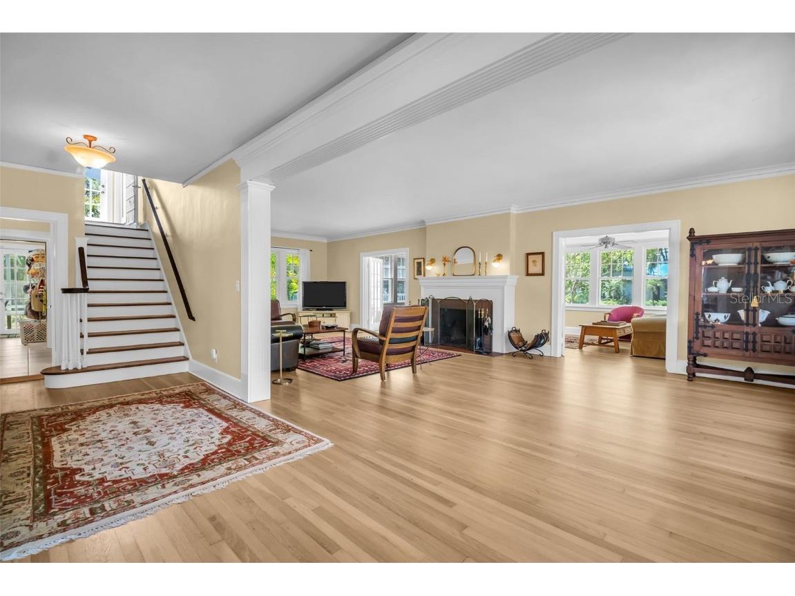 1226 Serpentine Drive S Saint Petersburg FL 33705 TB8441721 image4