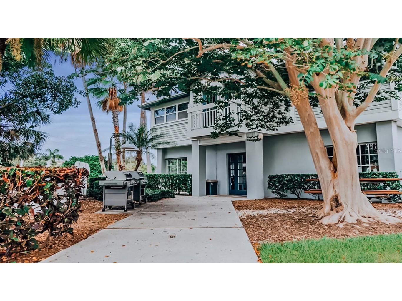 1226 Siesta Bayside Drive #1226-C Sarasota FL 34242 A4588734 image1