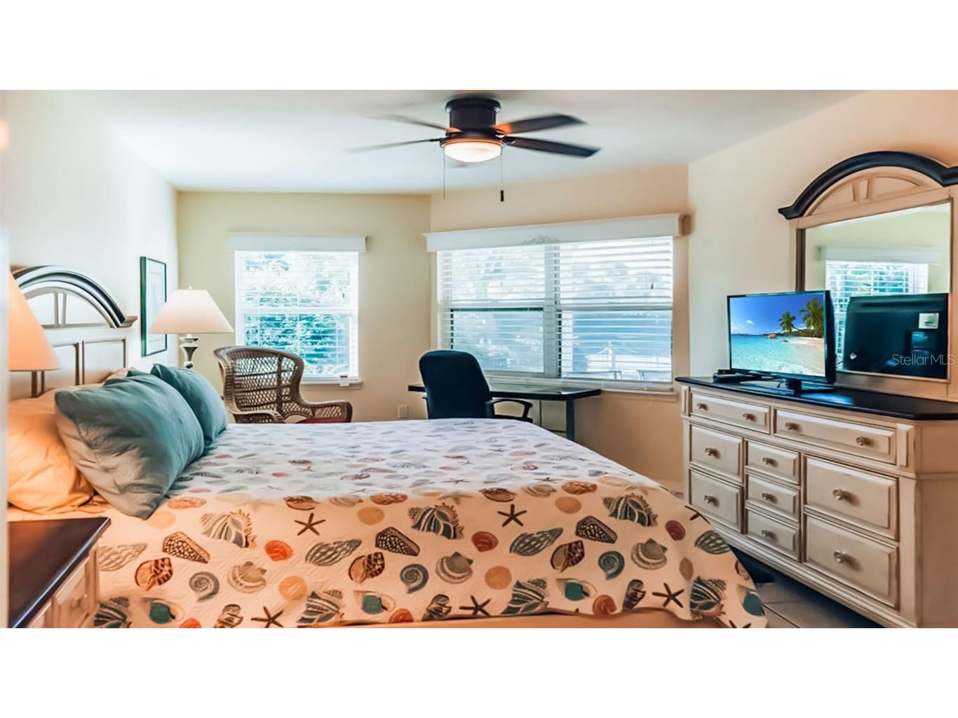 1226 Siesta Bayside Drive #1226-C Sarasota FL 34242 A4588734 image11