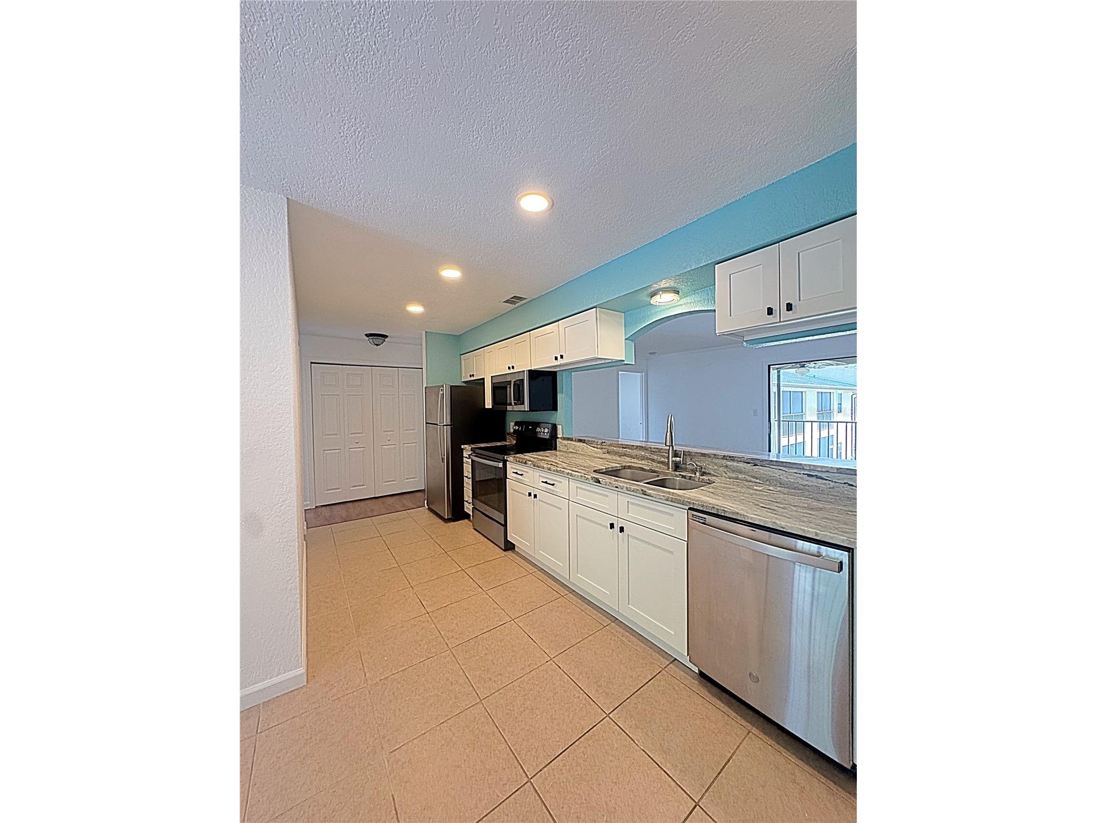 12261 Sailwinds Drive #203 Largo FL 33773 TB8495065 image6