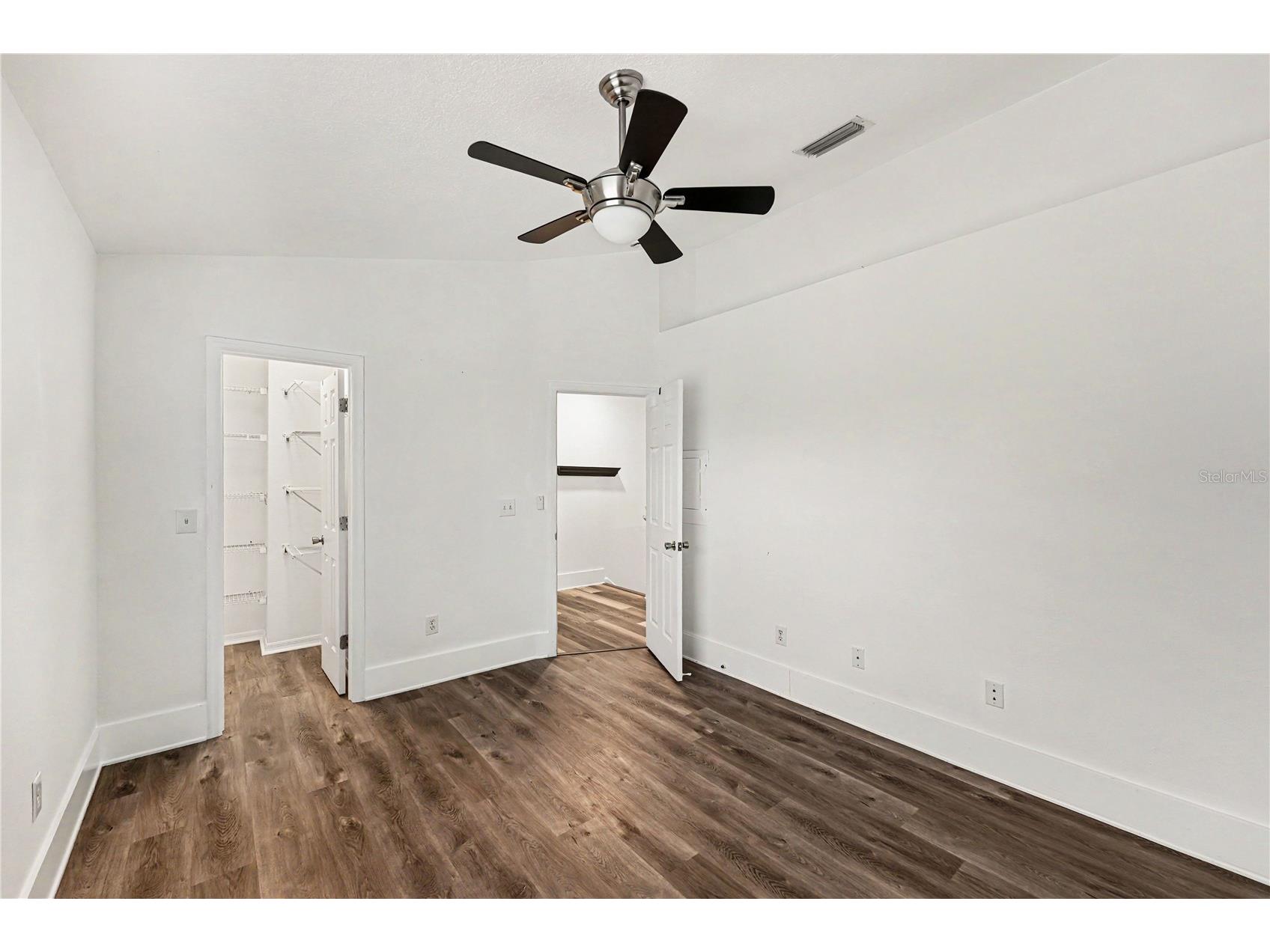 12268 Country White Circle Tampa FL 33635 TB8508625 image17