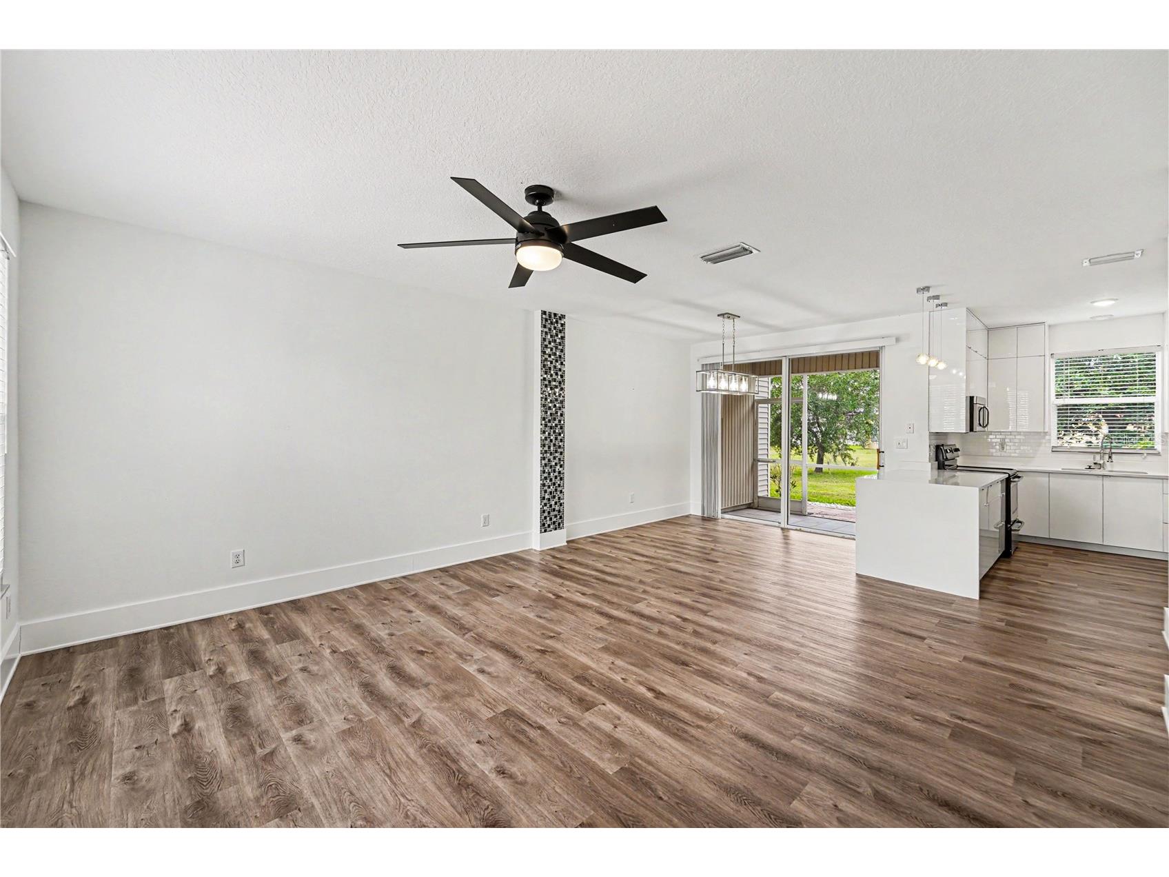 12268 Country White Circle Tampa FL 33635 TB8508625 image7