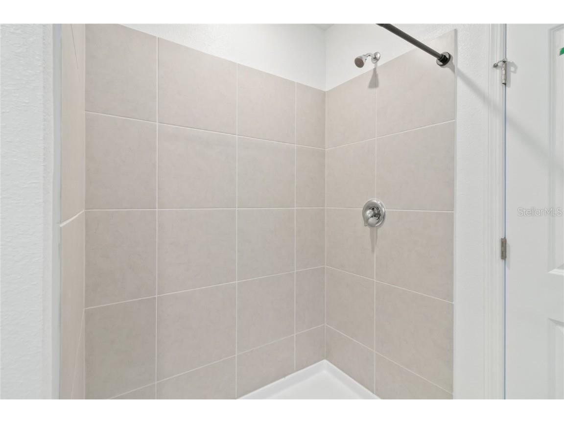 1227 Belle Isle Lane Daytona Beach FL 32124 O6360982 image24