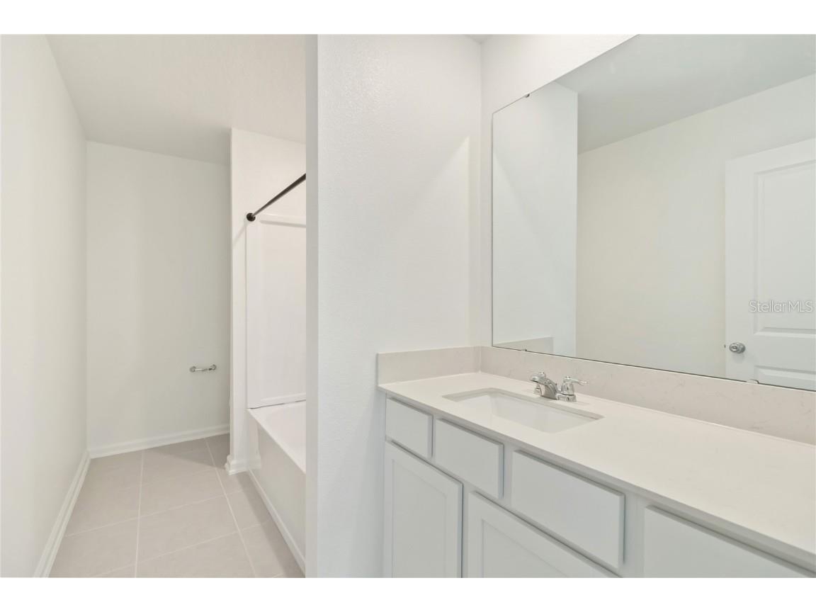 1227 Belle Isle Lane Daytona Beach FL 32124 O6360982 image32