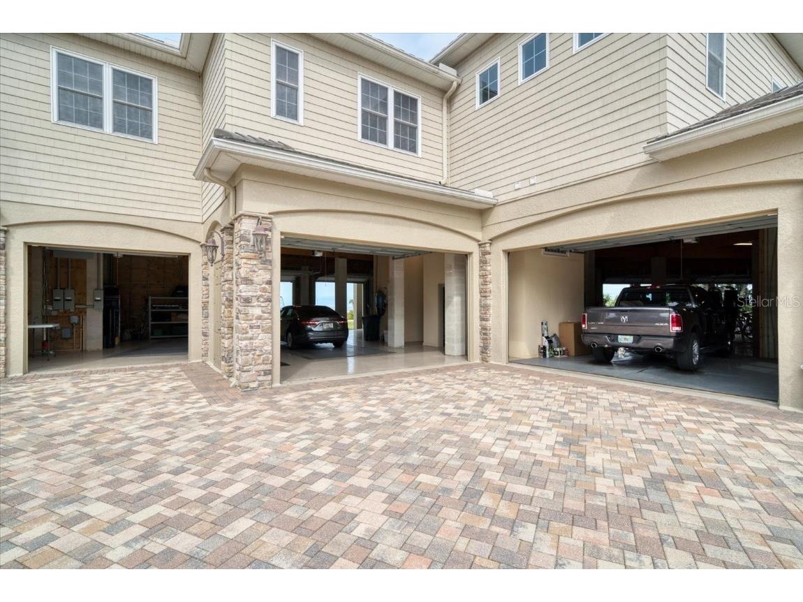 1227 Osowaw Boulevard Spring Hill FL 34607 - GULF OF MEXICO U8251103 image77