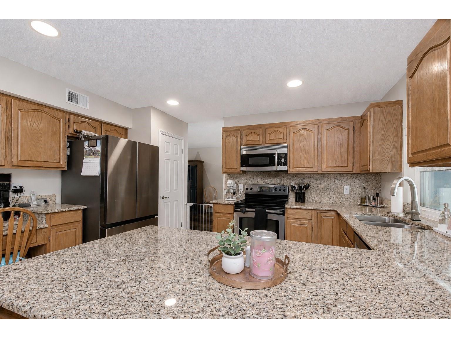 1227 Rainbrook Circle Valrico FL 33596 TB8511004 image12