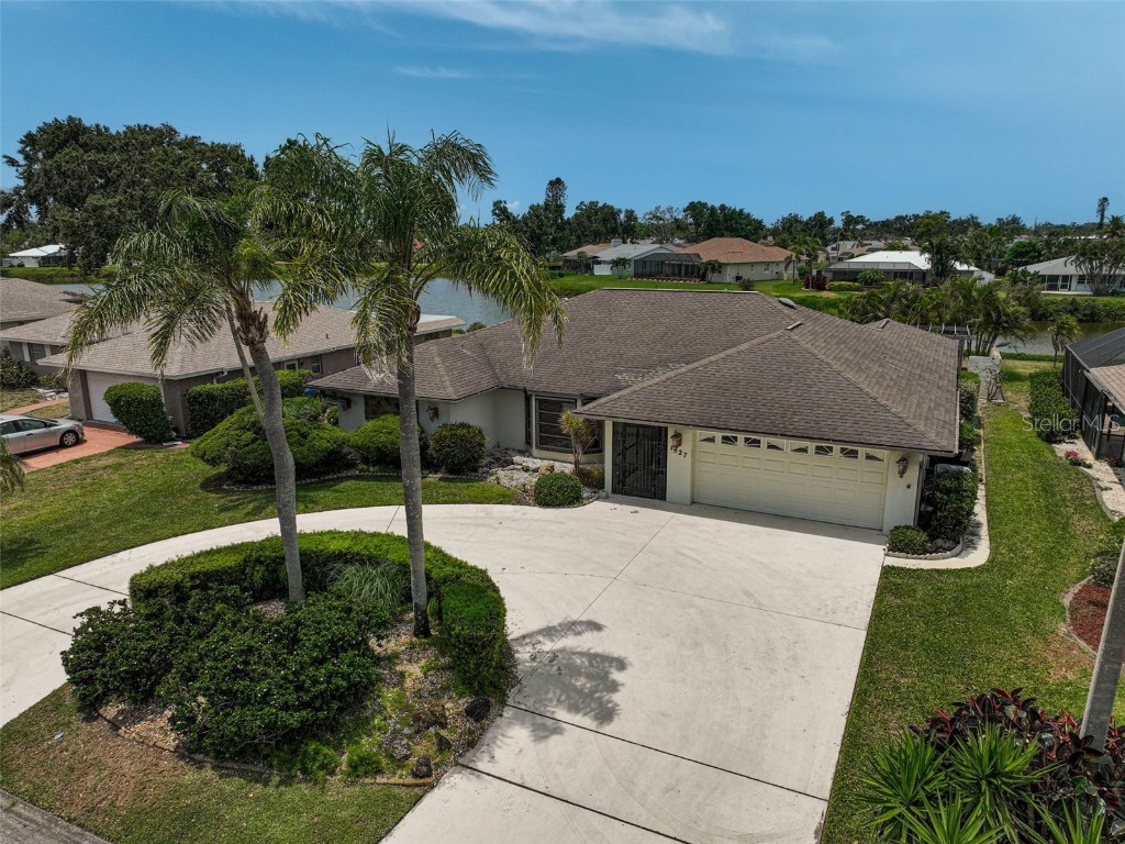 1227 Waterside Lane Venice FL 34285 - PINEBROOK A4651856 image1