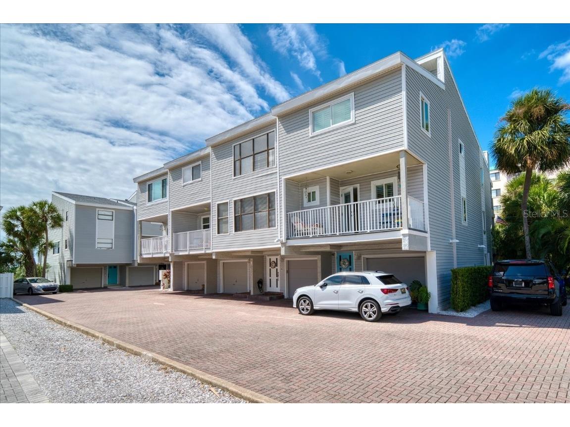 12274 1st Street W #7 Treasure Island FL 33706 - GULF OF MEXICO U8178662 image1
