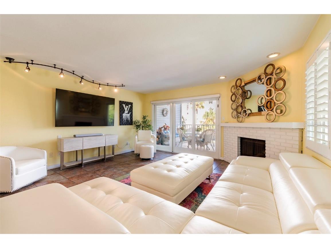 12274 1st Street W #8 Treasure Island FL 33706 - GULF OF AMERICA TB8443433 image18