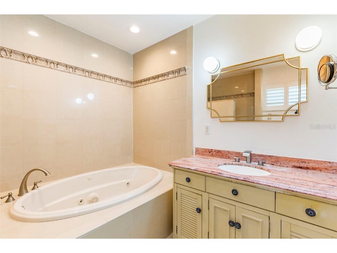 12274 1st Street W #8 Treasure Island FL 33706 - GULF OF AMERICA TB8443433 image46