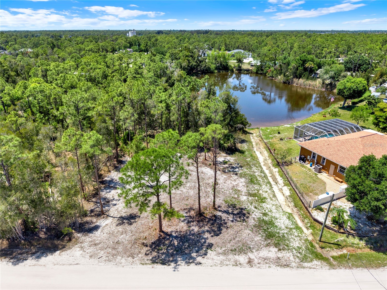 12277 Finwick Drive Punta Gorda FL 33955 W7885922 image2