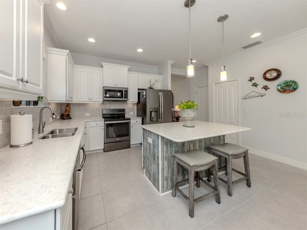 12277 Stuart Drive Venice FL 34293 N6142018 image10