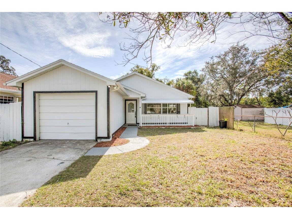 1228 E Boyer Street Tarpon Springs FL 34689 W7852065 image1