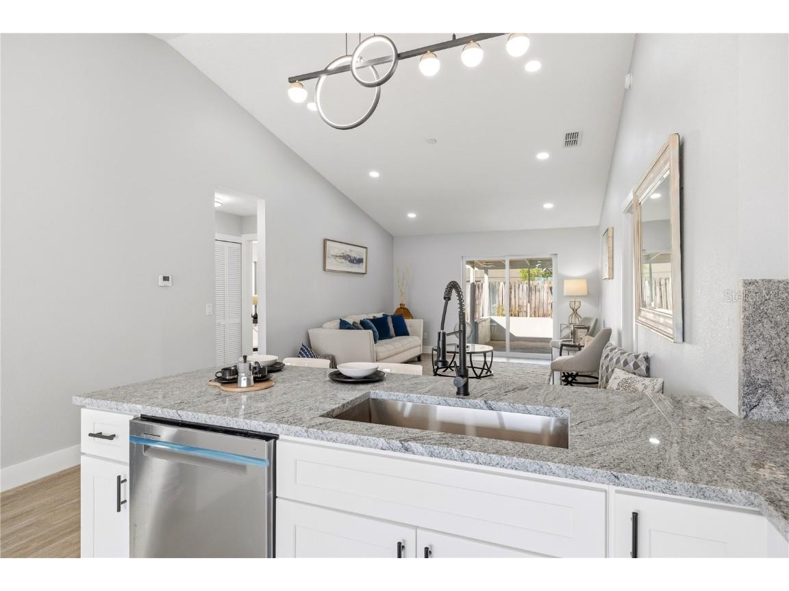 1228 Holly Springs Circle Orlando FL 32825 O6359198 image7