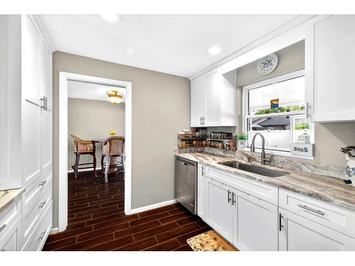 1228 Inverness Drive Dunedin FL 34698 TB8411917 image10