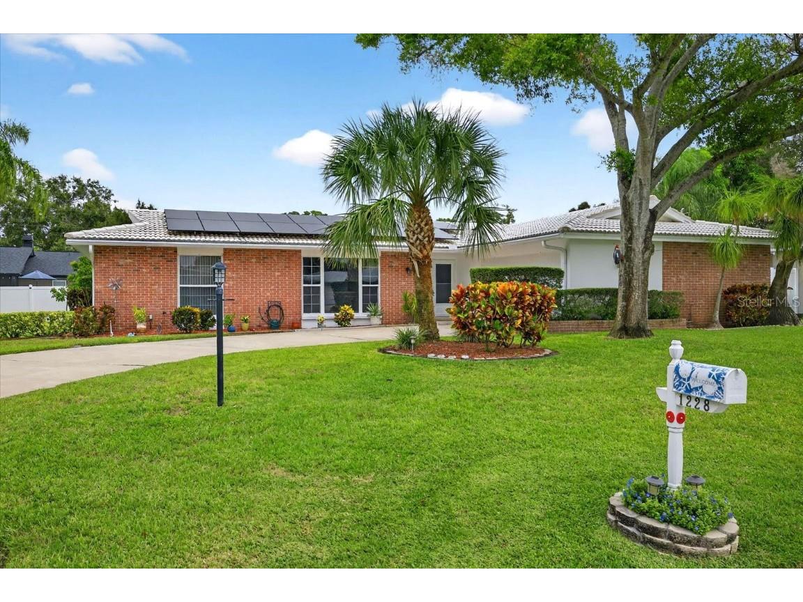 1228 Inverness Drive Dunedin FL 34698 TB8411917 image2