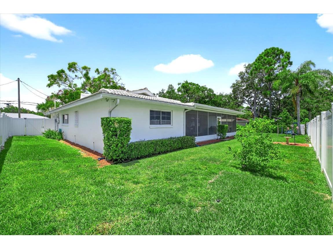 1228 Inverness Drive Dunedin FL 34698 TB8411917 image25
